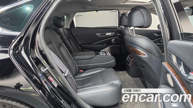 Kia K9 3.8 GDI AWD PlatinumⅡ 2019 — фото 11