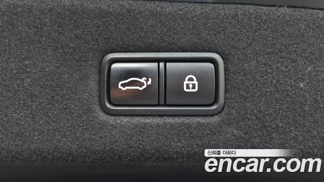Kia K9 3.8 GDI AWD PlatinumⅡ 2019 — фото 31