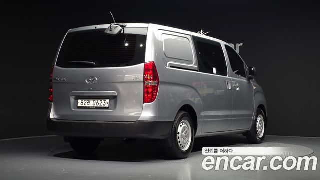 Hyundai Grand Starex Van 5-Seater Style 2019 — фото 2