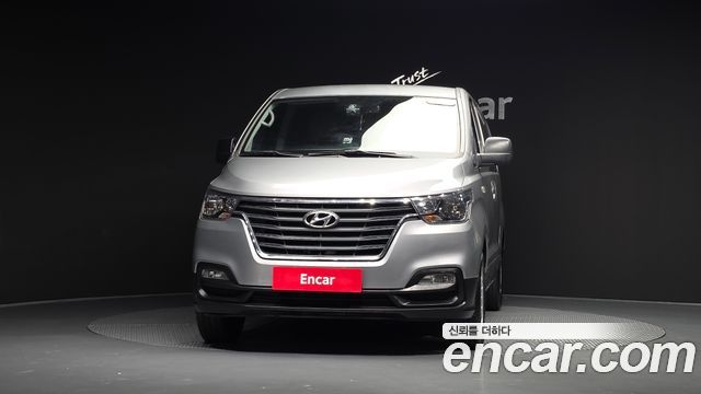 Hyundai Grand Starex Van 5-Seater Style 2019 — фото 3