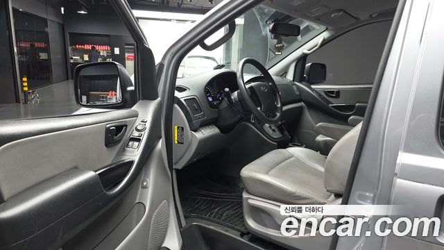 Hyundai Grand Starex Van 5-Seater Style 2019 — фото 10