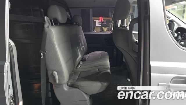 Hyundai Grand Starex Van 5-Seater Style 2019 — фото 12