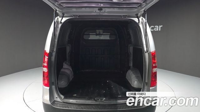 Hyundai Grand Starex Van 5-Seater Style 2019 — фото 20