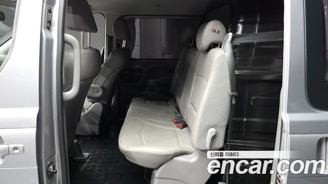 Hyundai Grand Starex Van 5-Seater Style 2019 — фото 26