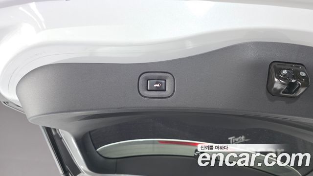Renault Korea QM6 2.0 LPe RE Signature 2WD 2020 — фото 17