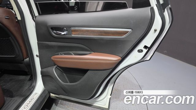 Renault Korea QM6 2.0 LPe RE Signature 2WD 2020 — фото 25