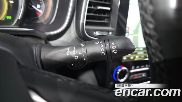 Renault Korea QM6 2.0 LPe RE Signature 2WD 2020 — фото 28