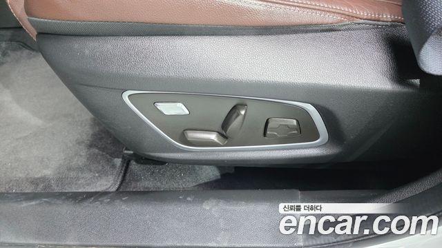 Renault Korea QM6 2.0 LPe RE Signature 2WD 2020 — фото 31