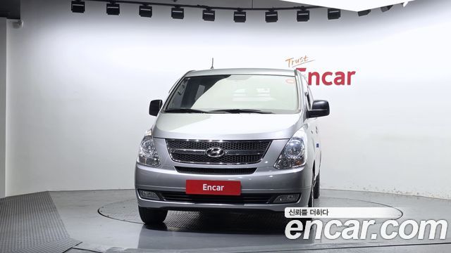 Hyundai Grand Starex 5-Seater VAN CVX Luxury 2012 — фото 3
