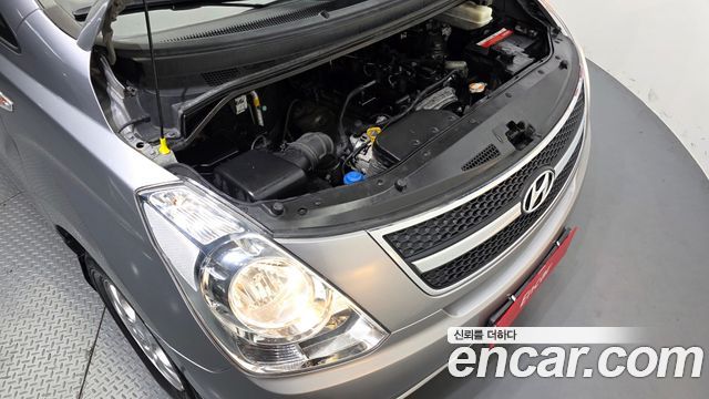 Hyundai Grand Starex 5-Seater VAN CVX Luxury 2012 — фото 6