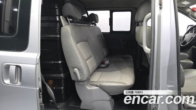 Hyundai Grand Starex 5-Seater VAN CVX Luxury 2012 — фото 12