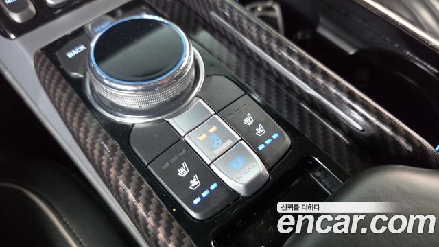 Genesis EQ900 5.0 GDI AWD Prestige 2018 — фото 23