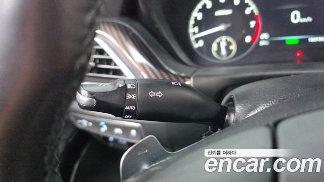 Genesis EQ900 5.0 GDI AWD Prestige 2018 — фото 35