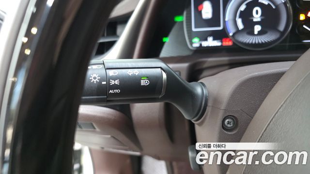 Lexus ES300h (VII) Luxury Plus 2019 — фото 35