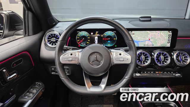 Mercedes-Benz EQB (X243) EQB300 4MATIC AMG Line 2023 — фото 13