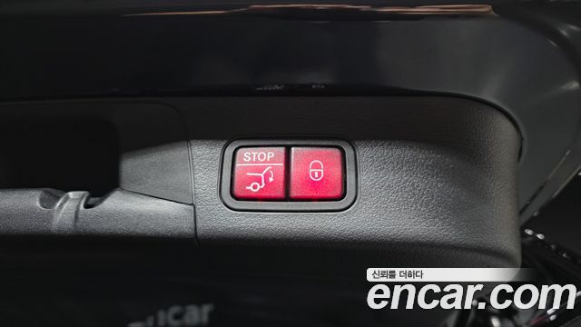 Mercedes-Benz EQB (X243) EQB300 4MATIC AMG Line 2023 — фото 19