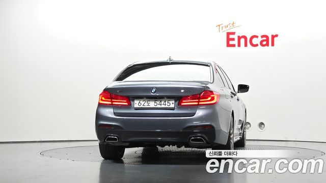 BMW 5 Series (G30) 520d xDrive M Sport Package Plus 2017 — фото 4