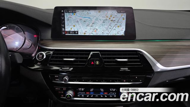 BMW 5 Series (G30) 520d xDrive M Sport Package Plus 2017 — фото 15
