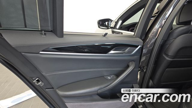 BMW 5 Series (G30) 530i M Sport Package Plus 2020 — фото 25