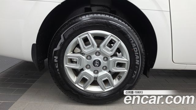 Hyundai Staria L3.5 Cargo 3-Seater Modern 2025 — фото 5