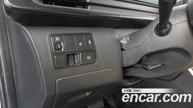 Hyundai Staria L3.5 Cargo 3-Seater Modern 2025 — фото 19