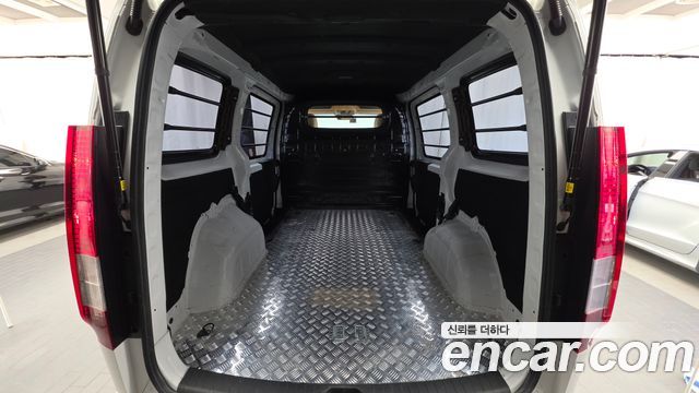 Hyundai Staria L3.5 Cargo 3-Seater Modern 2025 — фото 20