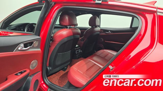 Kia Stinger 3.3 Turbo AWD GT 2018 — фото 11