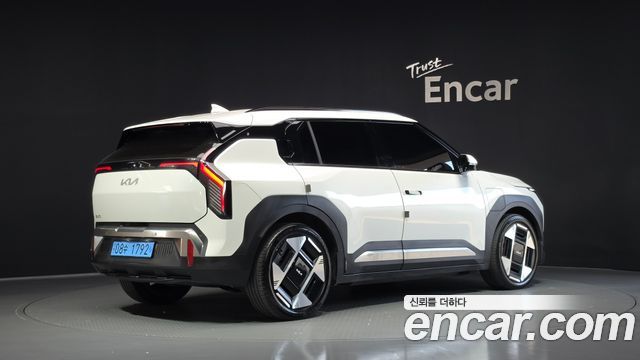 Kia EV3 Long Range 2WD Earth 2025 — фото 2