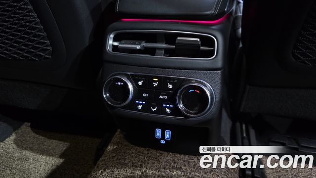 Genesis GV70 2.5T Gasoline 2WD 2021 — фото 18