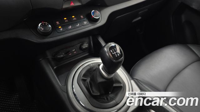Kia Sportage R Diesel 2WD Luxury 2015 — фото 9