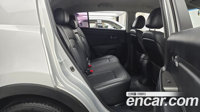 Kia Sportage R Diesel 2WD Luxury 2015 — фото 11