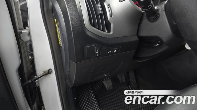Kia Sportage R Diesel 2WD Luxury 2015 — фото 27
