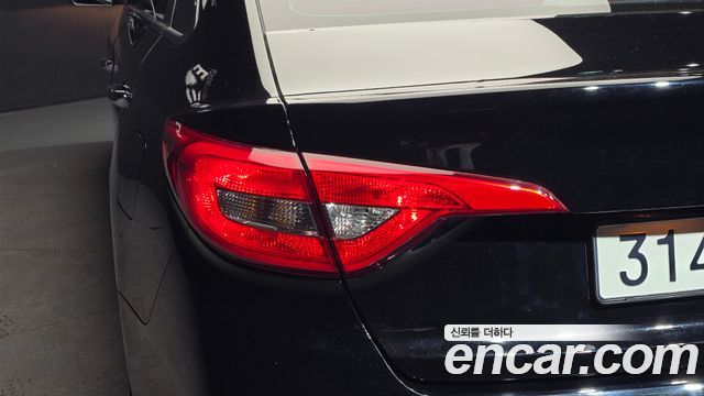 Hyundai Sonata (LF) LPI Modern 2015 — фото 23