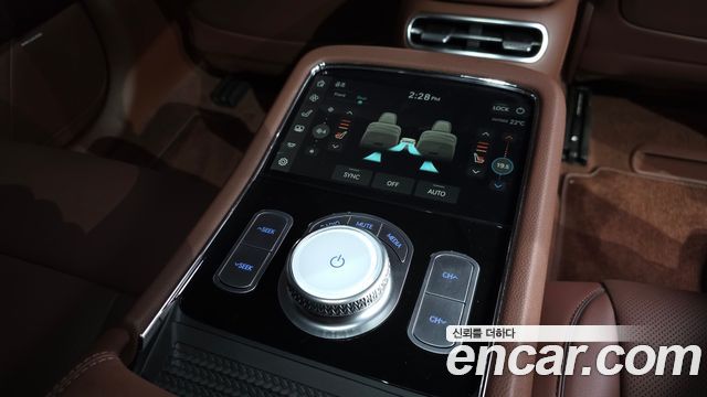 Genesis G90 (RS4) Gasoline 3.5 Turbo AWD 2025 — фото 18