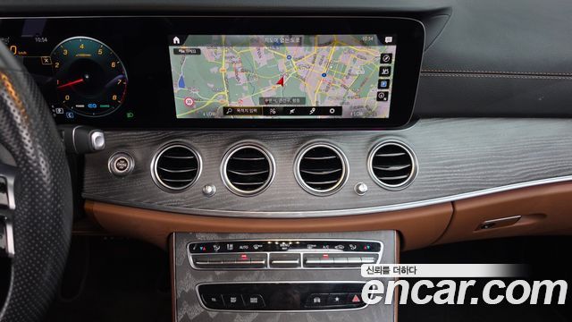 Mercedes-Benz E-Class (W213) E350 4MATIC AMG Line 2021 — фото 12