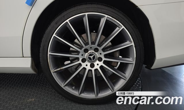 Mercedes-Benz E-Class (W213) E350 4MATIC AMG Line 2021 — фото 21