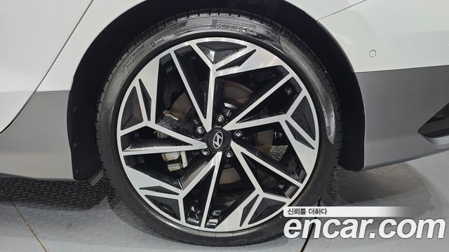 Hyundai Ioniq 6 Long Range Prestige 2023 — фото 27