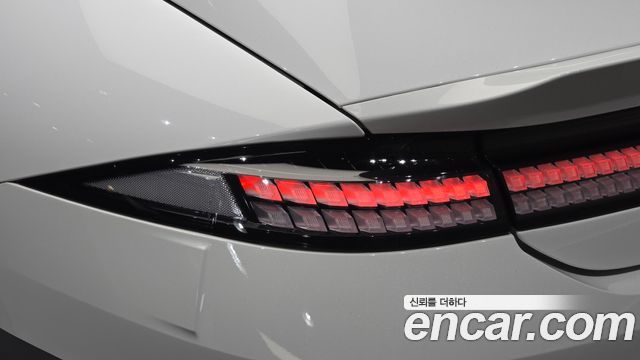 Hyundai Ioniq 6 Long Range Prestige 2023 — фото 29