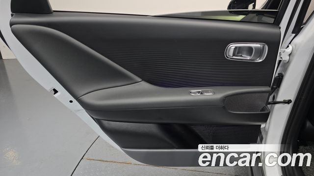 Hyundai Ioniq 6 Long Range Prestige 2023 — фото 31