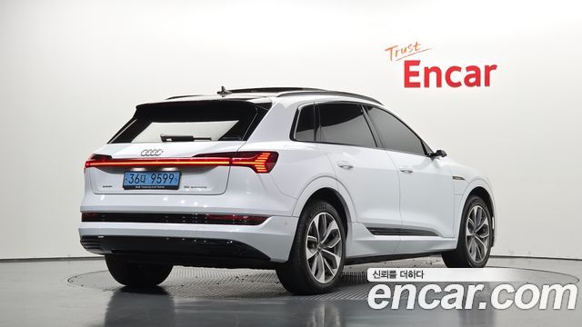 Audi e-tron 55 Quattro 2020 — фото 2
