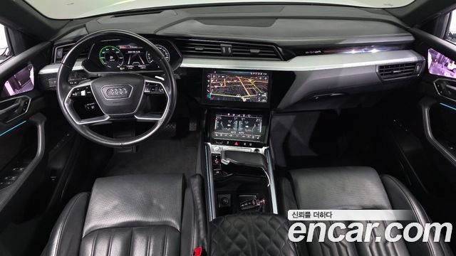 Audi e-tron 55 Quattro 2020 — фото 7