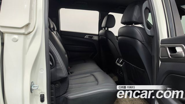 KG Mobility (SsangYong) Rexton Sports Khan Diesel 2.2 4WD Professional X (5-Link) 2019 — фото 15