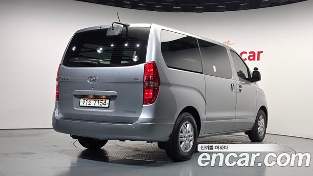 Hyundai Grand Starex Van 3-Seater Smart 2021 — фото 2