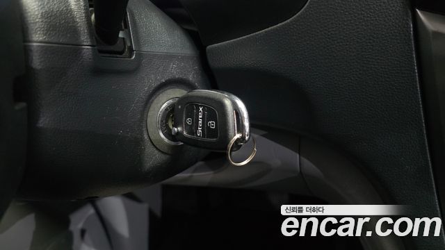 Hyundai Grand Starex Van 3-Seater Smart 2021 — фото 19
