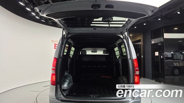 Hyundai Grand Starex Van 3-Seater Smart 2021 — фото 20