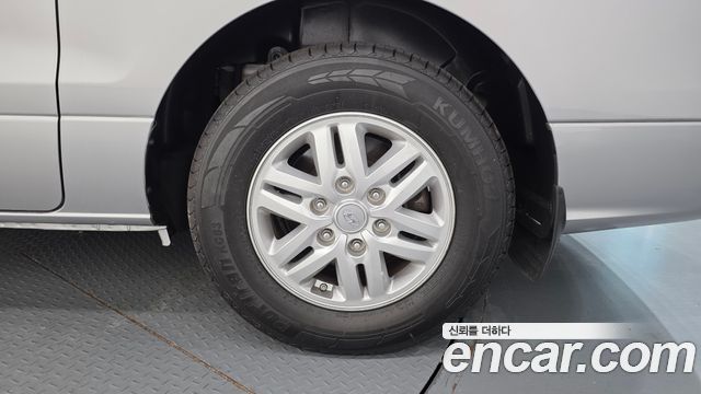 Hyundai Grand Starex Van 3-Seater Smart 2021 — фото 21