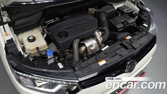 KG Mobility (SsangYong) Very New Tivoli Gasoline 1.5 2WD R-PLUS White 2022 — фото 6