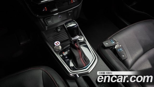 KG Mobility (SsangYong) Very New Tivoli Gasoline 1.5 2WD R-PLUS White 2022 — фото 9