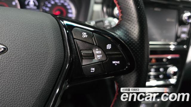 KG Mobility (SsangYong) Very New Tivoli Gasoline 1.5 2WD R-PLUS White 2022 — фото 17