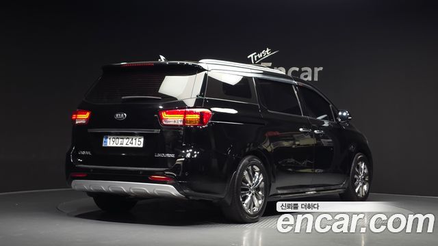 Kia Carnival 7-seater Limousine President 2017 — фото 2